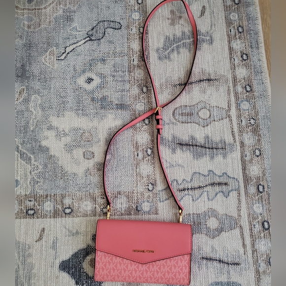 Michael Kors Pink Signature Coated Canvas and Leather Envelope Flap Clutch - Picture 6 of 16